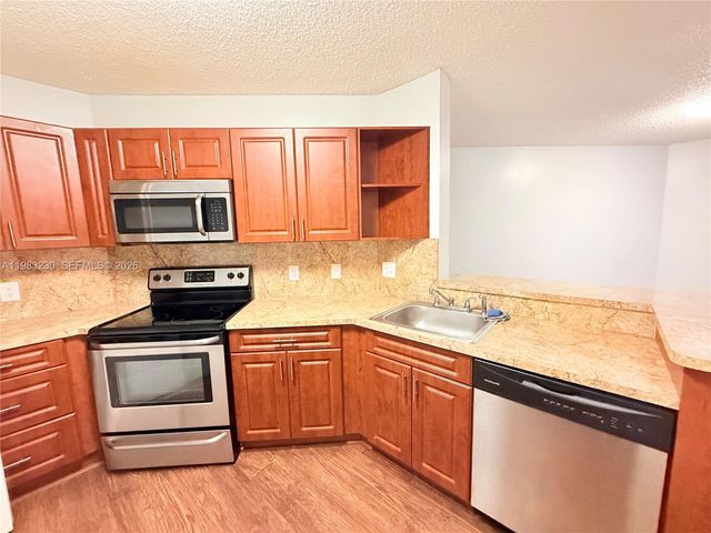 6280 NW 186 th St 315, Hialeah, FL 33015