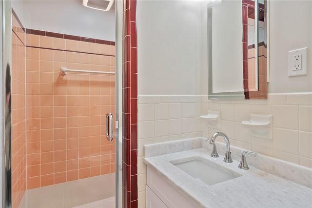 604 Arden Lane, Mt Lebanon, PA 15243