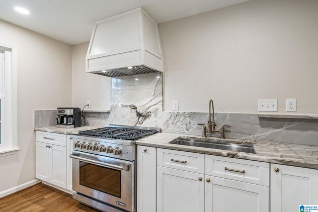 3624 KINGSHILL ROAD, Mountain Brook, AL 35223