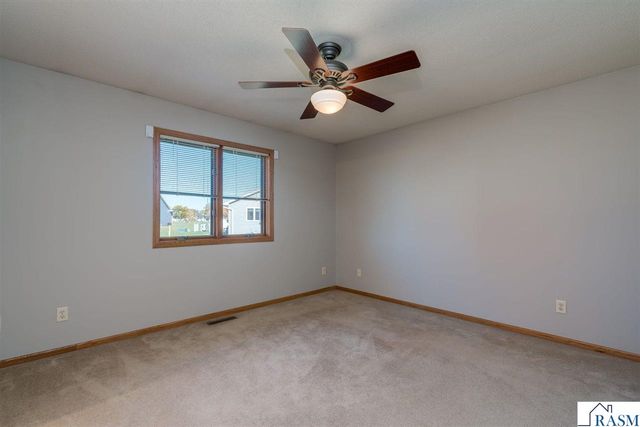 503 West Nathan Street, Lake Crystal, MN 56055