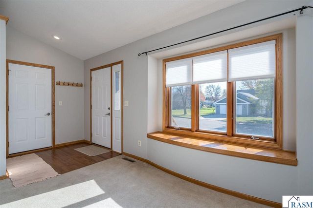 503 West Nathan Street, Lake Crystal, MN 56055