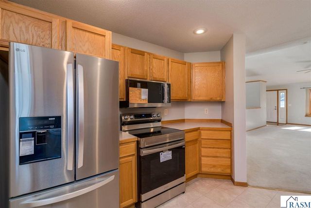 503 West Nathan Street, Lake Crystal, MN 56055