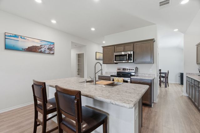 100 Samuel Street, Denton, TX 76207