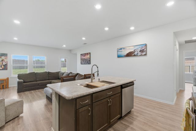 100 Samuel Street, Denton, TX 76207