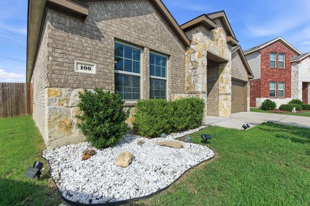 100 Samuel Street, Denton, TX 76207