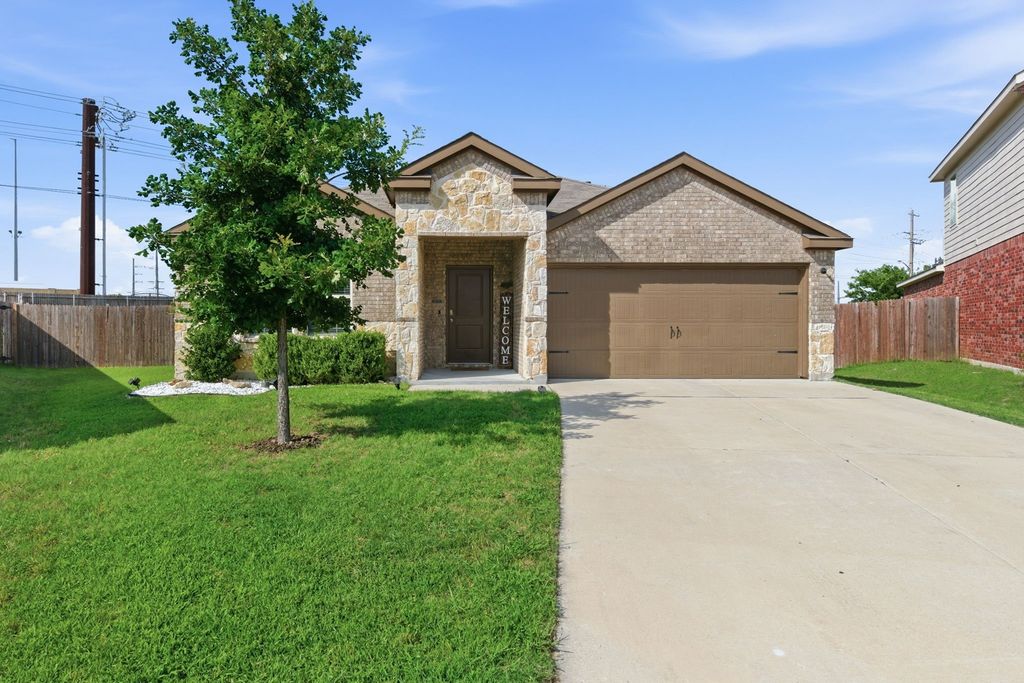 100 Samuel Street, Denton, TX 76207