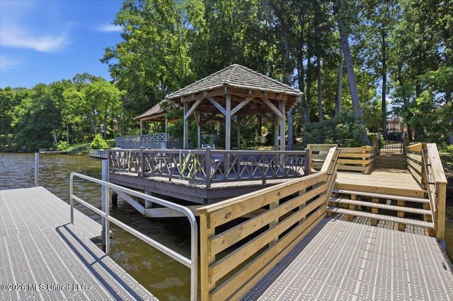 135 Winter Teal Place, Madison, MS 39110