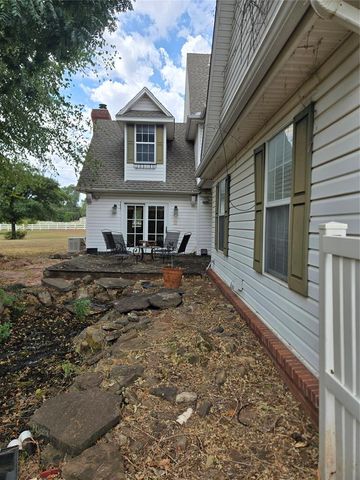 1300 Rolling Hills Drive, Harrah, OK 73045
