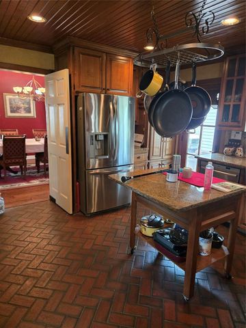 1300 Rolling Hills Drive, Harrah, OK 73045