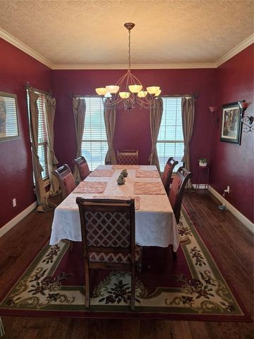 1300 Rolling Hills Drive, Harrah, OK 73045