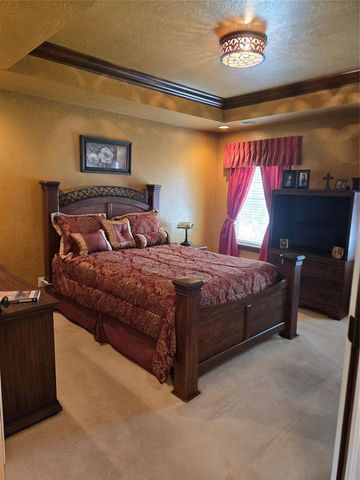 1300 Rolling Hills Drive, Harrah, OK 73045