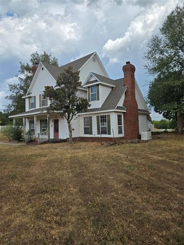 1300 Rolling Hills Drive, Harrah, OK 73045