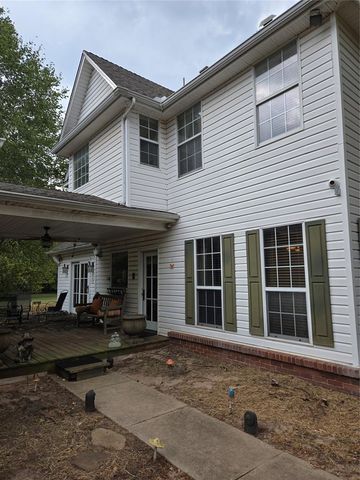 1300 Rolling Hills Drive, Harrah, OK 73045
