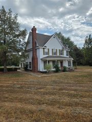 1300 Rolling Hills Drive, Harrah, OK 73045