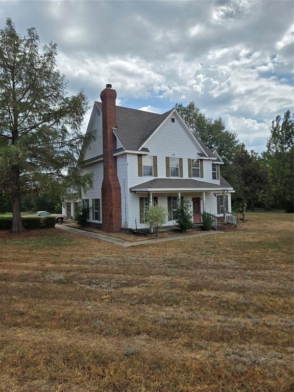 1300 Rolling Hills Drive, Harrah, OK 73045