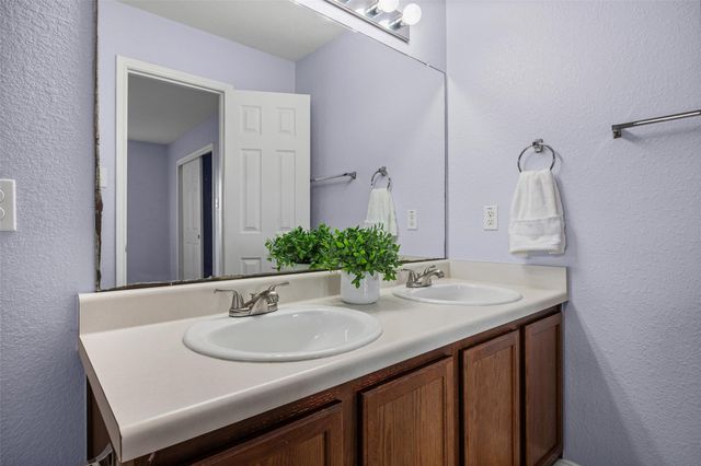 11509 Autumn Ash DR, Manchaca, TX 78652