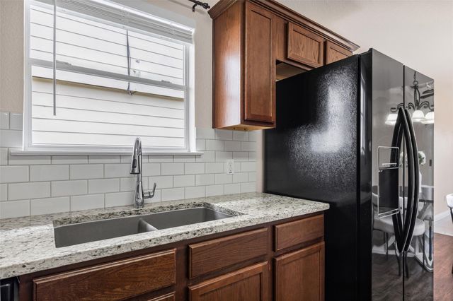 11509 Autumn Ash DR, Manchaca, TX 78652
