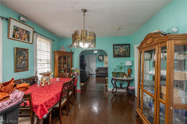 3201 W 54th Street, Cleveland, OH 44102