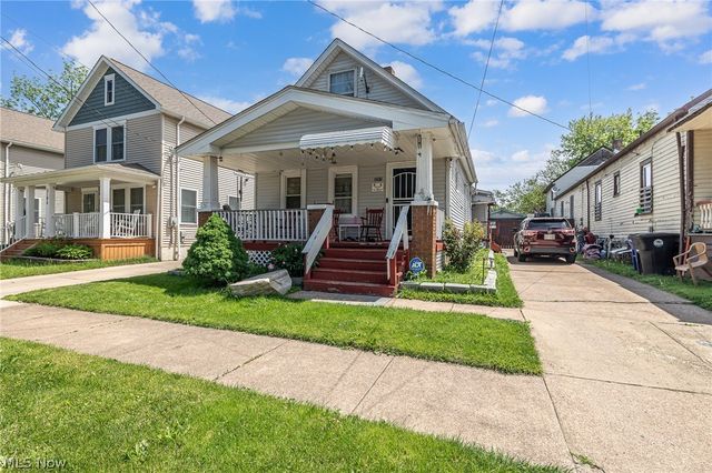 3201 W 54th Street, Cleveland, OH 44102