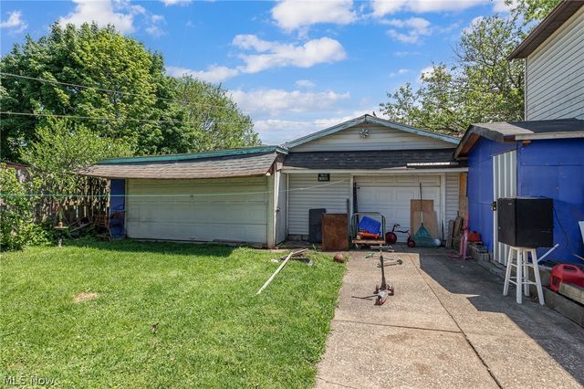 3201 W 54th Street, Cleveland, OH 44102