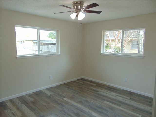 871 Magnolia Lane, Lancaster, TX 75146