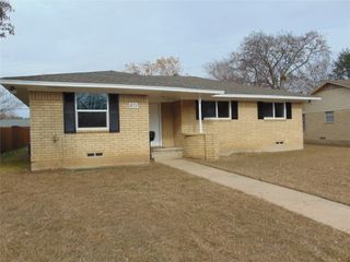 871 Magnolia Lane, Lancaster, TX 75146