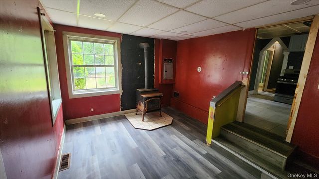 200 Oak Avenue, Flanders, NY 11901