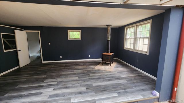 200 Oak Avenue, Flanders, NY 11901