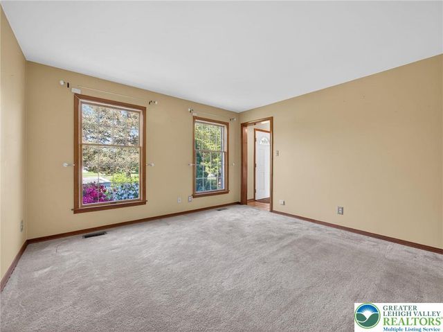 7098 Limerick Square, Bethlehem City, PA 18017