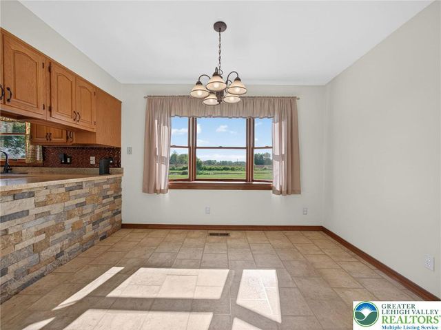 7098 Limerick Square, Bethlehem City, PA 18017