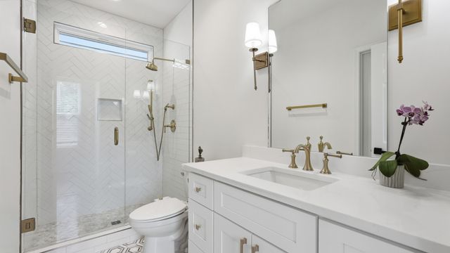1018 Jackson St, Nashville, TN 37208