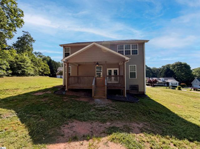 129 Saddlebrook Alley, Abbeville, SC 29671