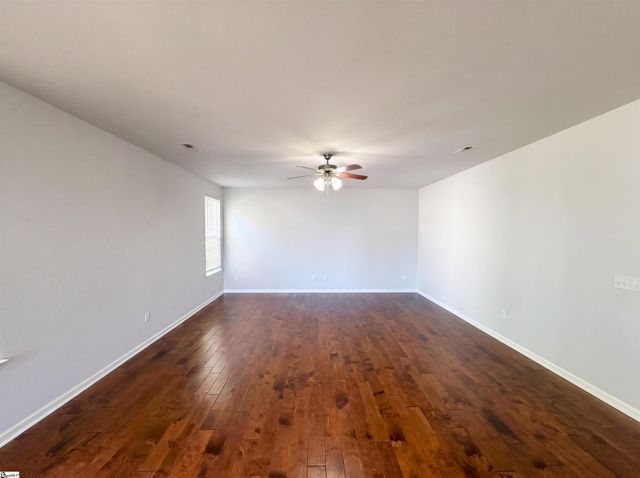 129 Saddlebrook Alley, Abbeville, SC 29671