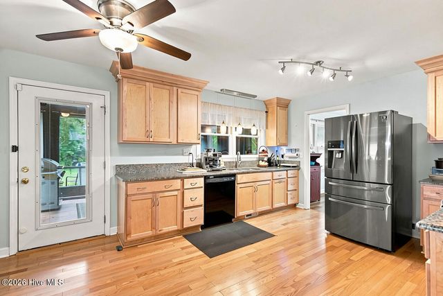 10017 N Olde Towne Wynd SE, Belville, NC 28451