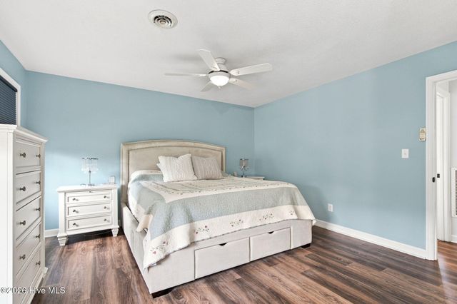 10017 N Olde Towne Wynd SE, Belville, NC 28451