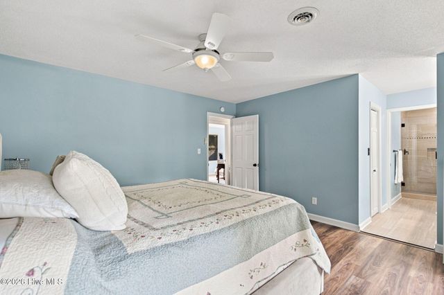 10017 N Olde Towne Wynd SE, Belville, NC 28451