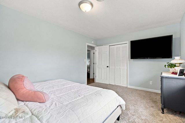 10017 N Olde Towne Wynd SE, Belville, NC 28451