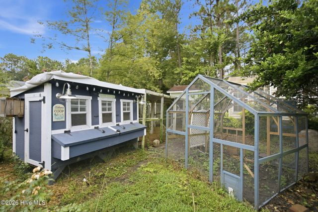 10017 N Olde Towne Wynd SE, Belville, NC 28451