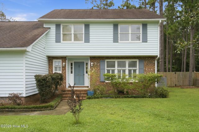 10017 N Olde Towne Wynd SE, Belville, NC 28451