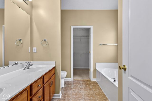 18921 Round Lake Road, Noblesville, IN 46060