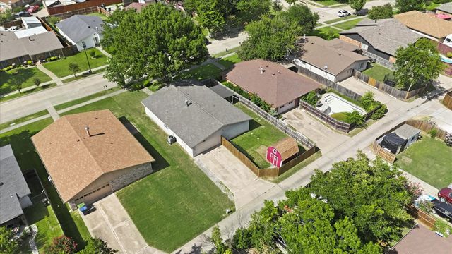 1322 Paris Drive, Garland, TX 75040