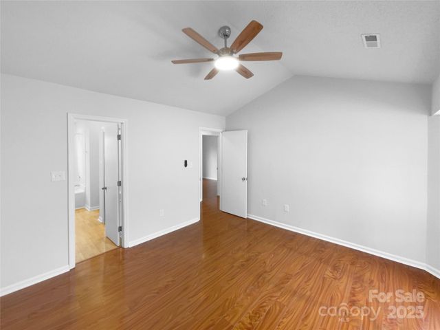 5751 Ebley Lane, Charlotte, NC 28227