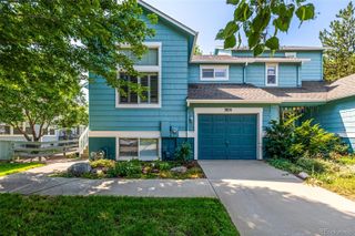 3851 Oakwood Drive, Longmont, CO 80503