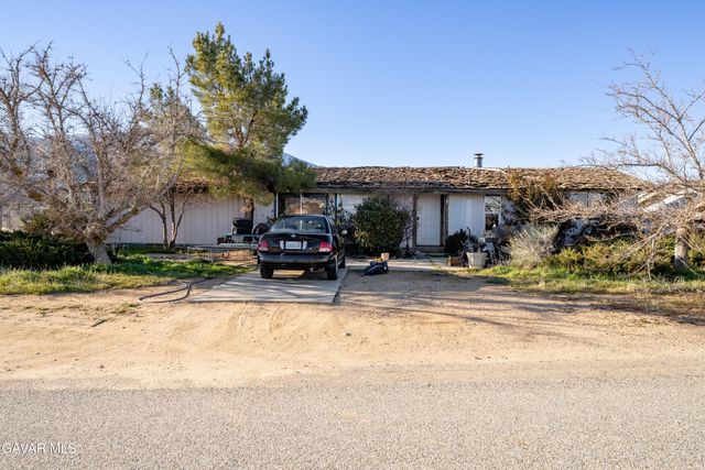 20625 Ridgecrest Drive, Tehachapi, CA 93561