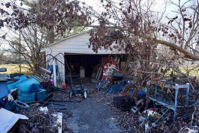 205 9TH Street, Colp, IL 62921