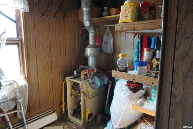 205 9TH Street, Colp, IL 62921