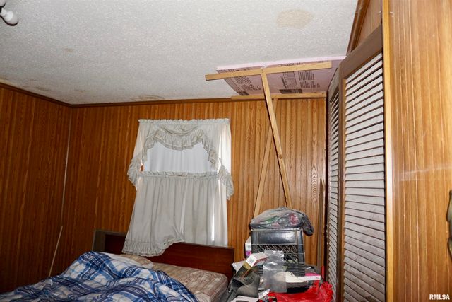 205 9TH Street, Colp, IL 62921