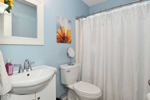 6604 Bertha Street, Indianapolis, IN 46241