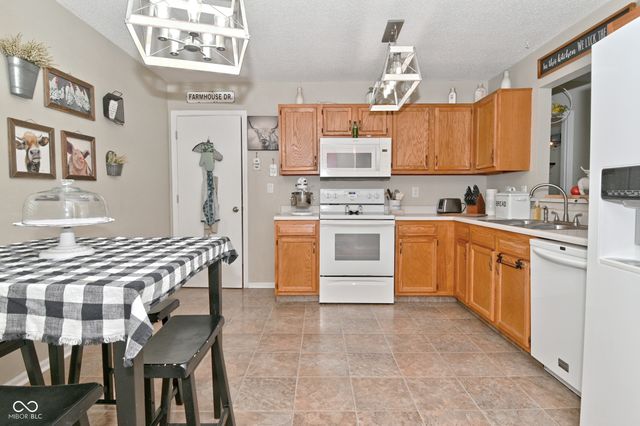 6604 Bertha Street, Indianapolis, IN 46241