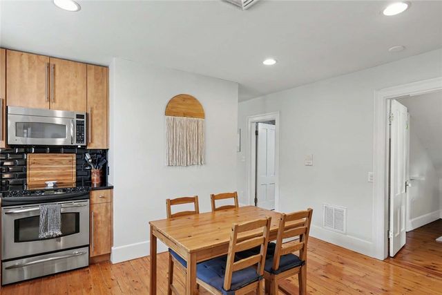 53 Governor Street 3, Providence, RI 02906
